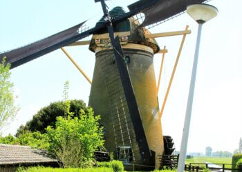 Foto Kerkmolen Molenaarsgraaf